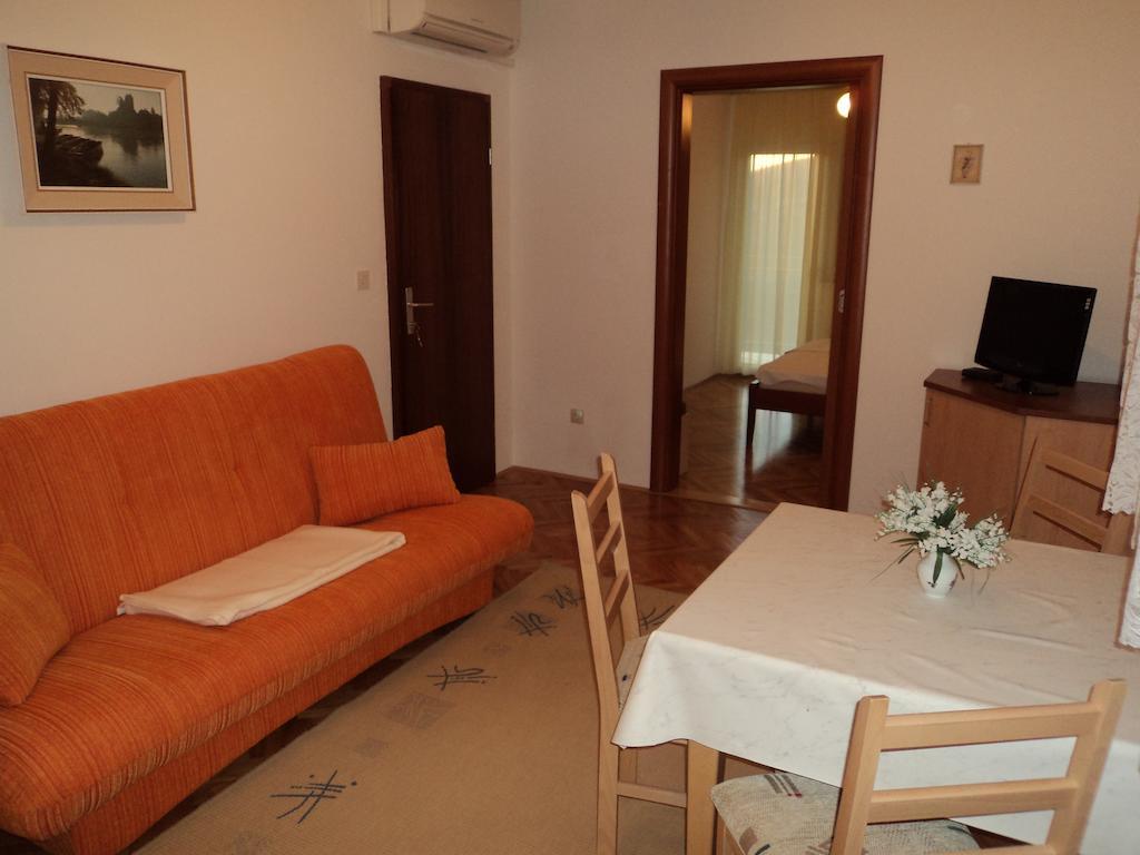 Apartments Racetin マリナ 部屋 写真