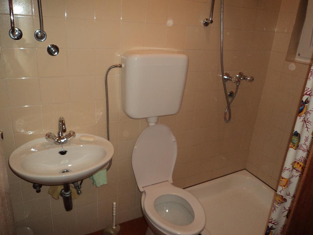 Apartments Racetin マリナ 部屋 写真